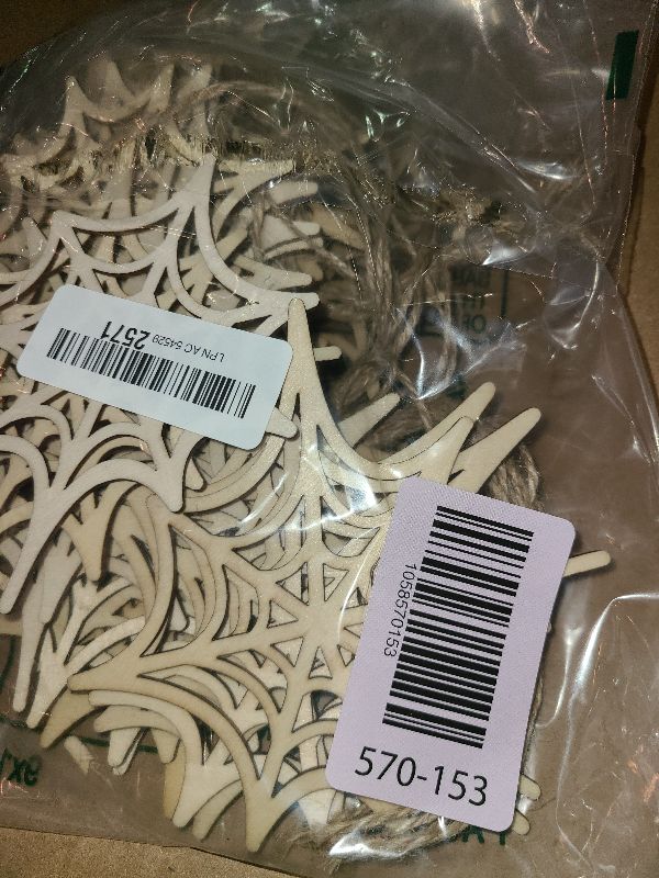 Photo 1 of 30pcs Unfinished Wood Spider Web Shape Halloween Spider Web Wood Halloween Wood Ornaments for DIY Crafts Halloween Fall Door Hanger Home Decor (3.9 x 3.5 x 0.1 in)