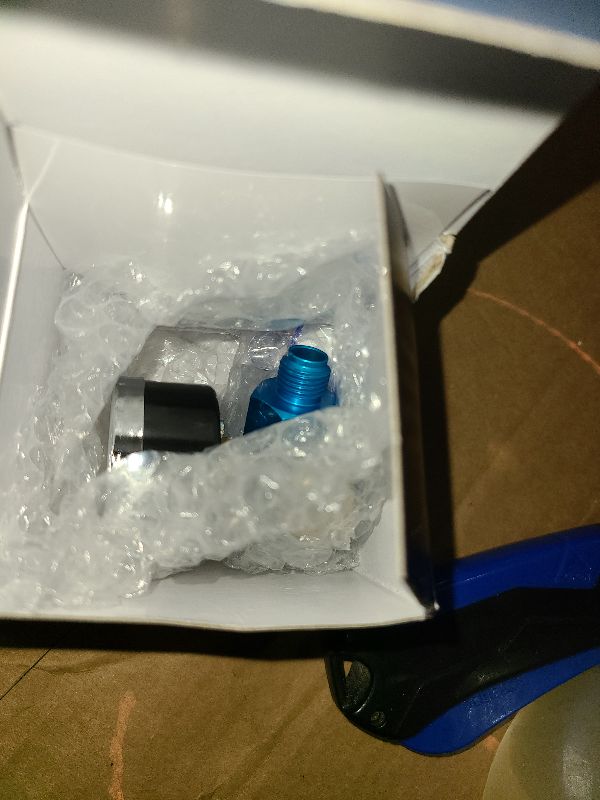 Photo 1 of LE LEMATEC Air Compressor Regulator Valve with Pressure Gauge, for Precise Control in Air/Pneumatic Tool Applications, Spray Painting, Tire Inflation and More, ¼ NPT, 0-150 PSI (AR-01)