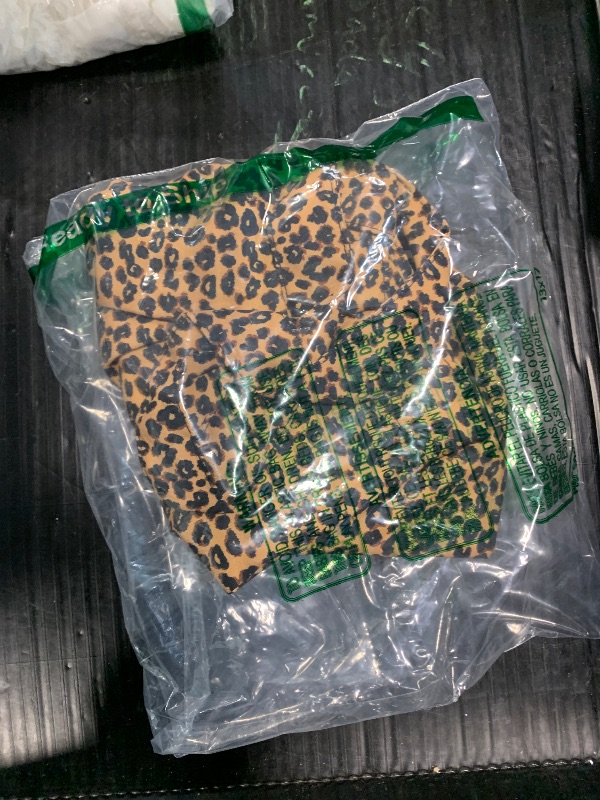 Photo 1 of Fuzzy Tote Bag Y2K Fluffy Shoulder Bag Women Furry Purse Large Cute Plush Bag Ladies Faux Fur Bag for Autumn and Winter (Leopard)