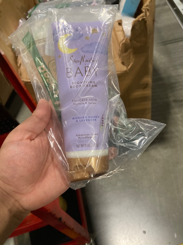 Photo 1 of ****BROKEN CAPP******SheaMoisture Baby Moisturizer Manuka Honey & Lavender for Delicate Hair and Skin Nighttime Hair and Skin Care Regimen 8 oz