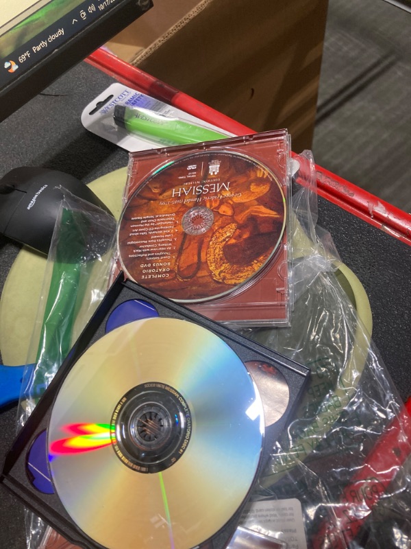 Photo 1 of **BROKEN CASE****Handel's Messiah (Deluxe Edition) (2CD + DVD)