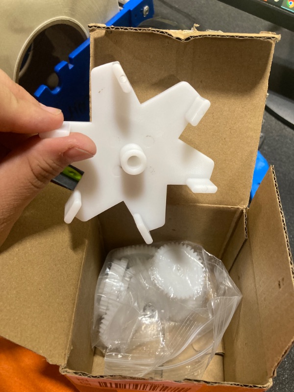 Photo 1 of ***MISSING PICES**522634 Top Feed Gear Kit fit for 5 and 6 Port Water Valves - Replacement Gear Kit