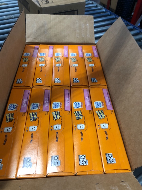 Photo 1 of ****EXP JUN 7/2025******Kellogg's Frosted Mini-Wheats Little Bites Breakfast Cereal, Kids Cereal, Family Breakfast, Original (10 Boxes)