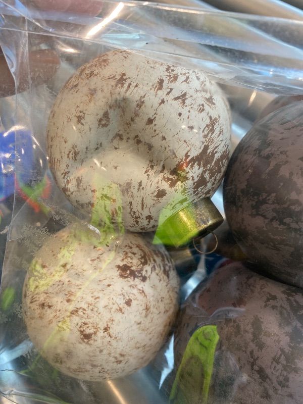 Photo 1 of *Minor Damaged*
PullCrease 12 Pcs Neutral Christmas Textured Rusty Balls Ornaments 3.15'' Rustic Hanging Shatterproof Electroplated Plastic Ball Christmas Tree Ornaments for Xmas Home Farmhouse Decor(Multicolor)