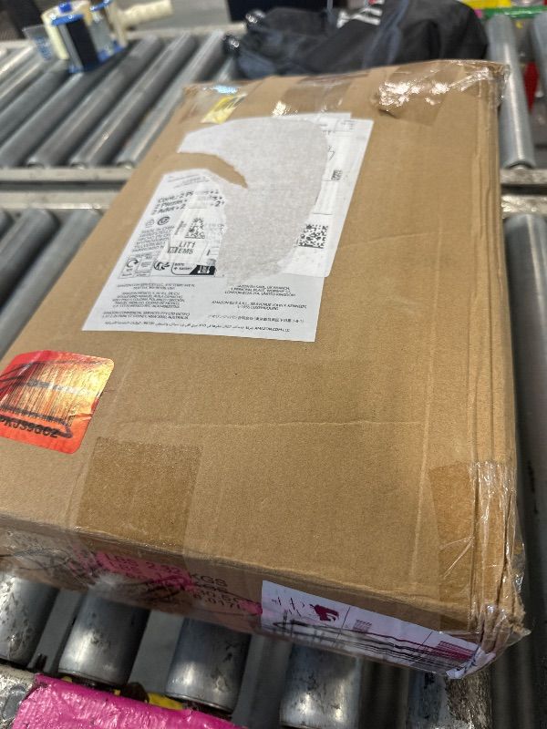 Photo 1 of *******ONE PILLOW***Amazon Basics Down Alternative Pillows for Stomach and Back Sleepers, Soft Density, Standard, , White, 26 in L x 20 in W