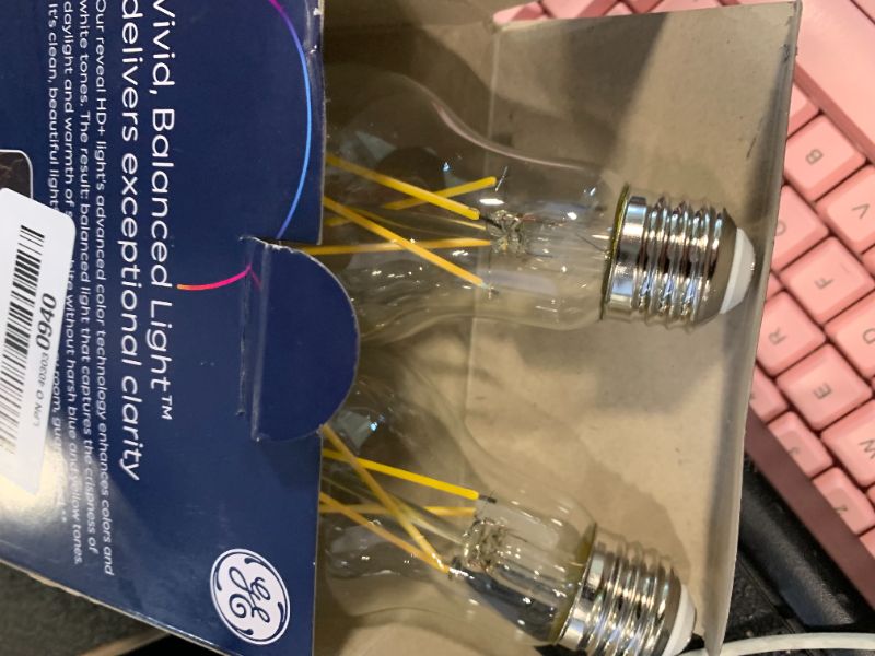 Photo 1 of ***MISSING 2 BULBS*****GE Reveal HD+ LED 60 Watt Replacement, Reveal, A19 General Purpose Bulbs (4 Pack)