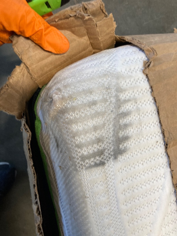 Photo 1 of ** DIRTY ** Queen Mattress 12 Inch,Rest Only Cooling Gel Memory Foam & Pocketed Coils Hybrid Mattress in a Box, Medium Firm for Pressure Relief and Motion Isolation