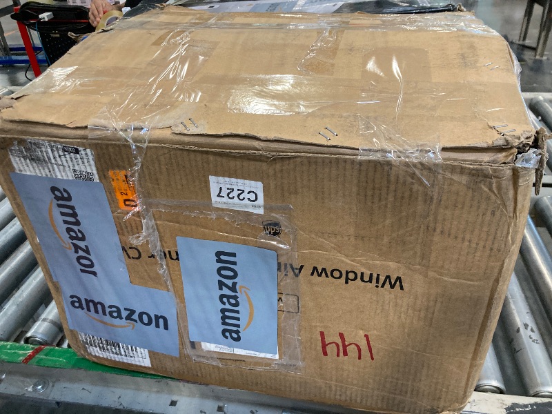 Photo 1 of **VERY USED ** PioneerWorks Mq7ai3KKb56YlVZpTEfYTQhX44v AEZ06LQQ1 Air Conditioner, White