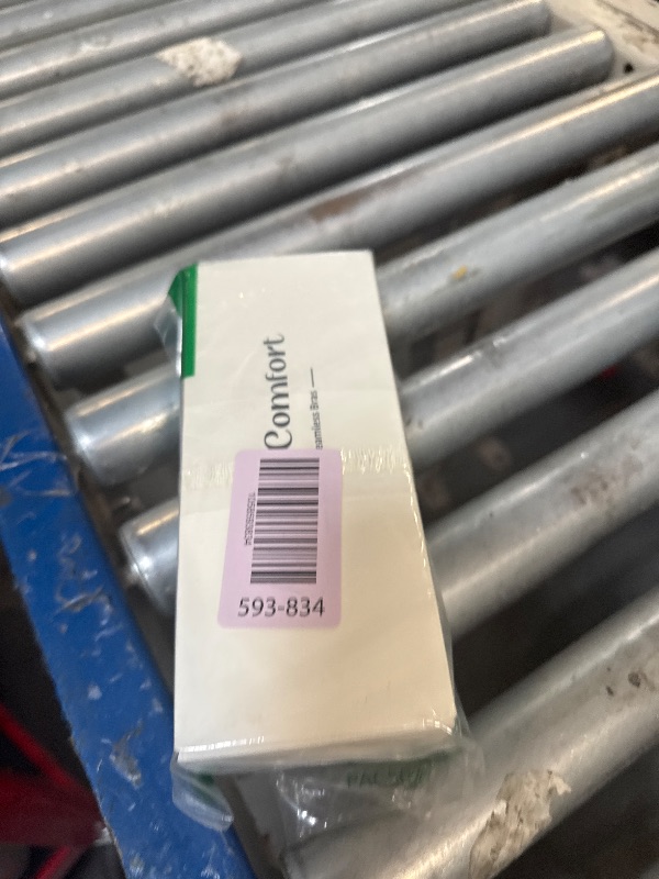 Photo 1 of ** DIRTY VERY USED**KeepMyself Wireless Bras for Women No Underwire Push Up Comfort Soft Bra Seamless Supportive Full Coverage Everyday Bras Regular and Plus Size Bralettes, White XL