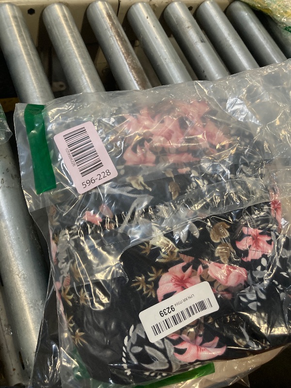 Photo 1 of **MISSING TOP**
IWOLLENCE Women's Summer 2 Piece Outfits Set Round neck Sleeveless Tank Crop Top Wide Leg pants Set Pockets Jumpsuits Black Ishitake Large