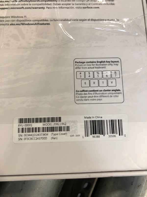 Photo 1 of ** DAMAGE ** Microsoft Surface Pro Flex Keyboard with Slim Pen Bundle, 2-in-1 Alcantara Keyboard for Surface Pro Copilot+ (11th Edition), Pro 9 and 8, Windows 11 Copilot+ PC, Black