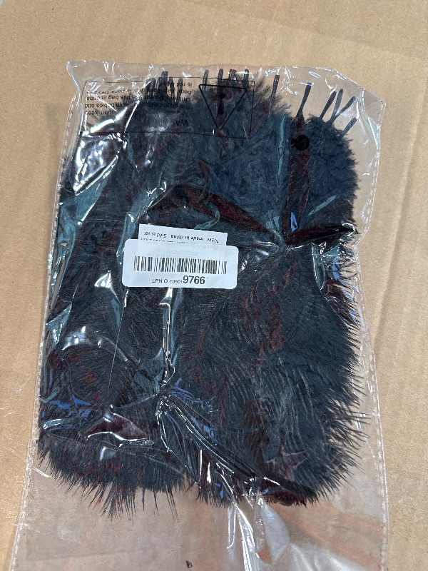 Photo 1 of ***MISSING 8***FANDAMEI 20 Pcs Black Ostrich Feathers, Black Feathers, 8-10 inch (20-25cm), Feathers for Crafting, Craft Feathers for Centerpiece Table Decorations, Home Decorations, Black Party Decorations