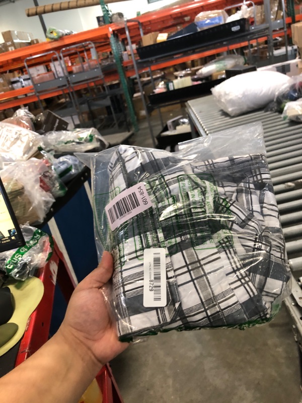 Photo 1 of ******BLACK AND WHITE FLANNAL CARGOES SIZE 44*************