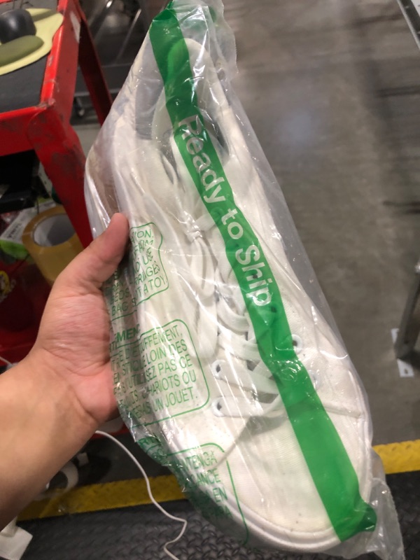 Photo 1 of ***A LITTLE DIRTY***FRACORA Mens White Tennis Shoes Low Top Fashion Sneakers PU Leather Casual Shoes for Men(White, US9.5)