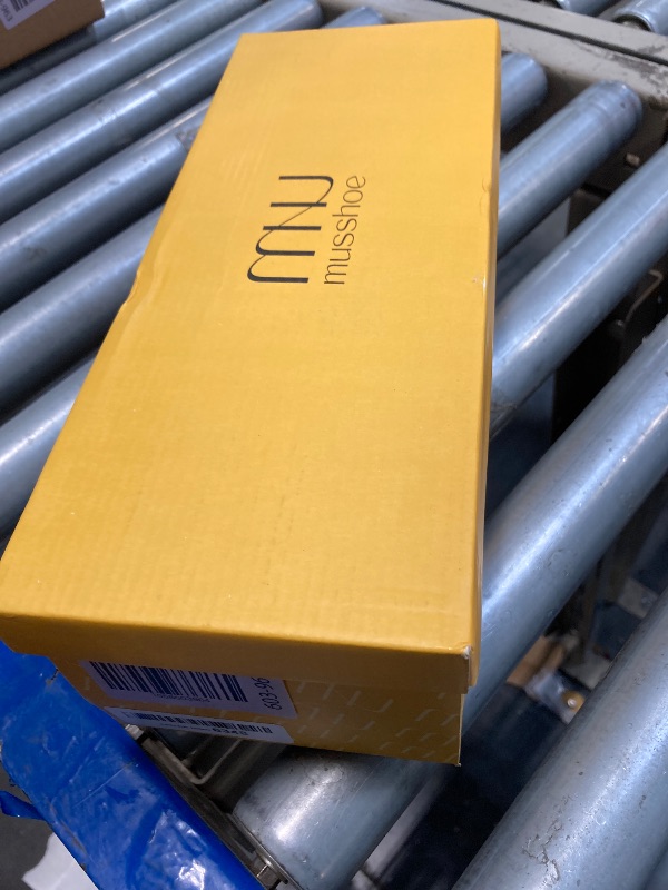 Photo 1 of **GENTLY USED**MUSSHOE Flat Shoes Women Pointed Toe Comfortable Women's Flats, Leopard Suede 9