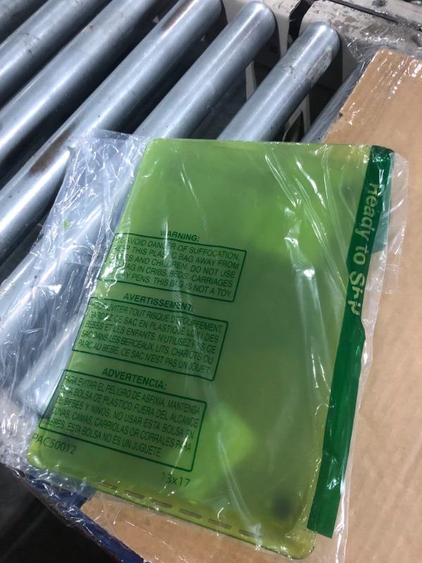 Photo 1 of **CRACKED ON THE CORNER***IBENZER Compatible with 2025 2024 M2 MacBook Pro 13 Inch Case 2025-2016 M1 A2338 A2289 A2251 A2159 A1989 A1706 A1708, Hard Shell Case&Keyboard Cover&Type C for Mac Pro 13,Avocado Green,T13AVGN+1TC