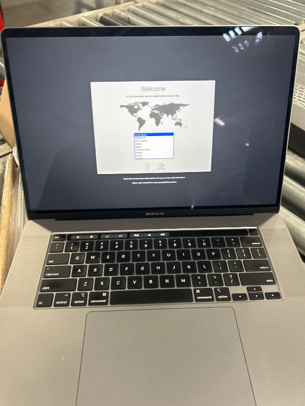 Photo 1 of *Locked* Apple MacBook Pro Late 2019 with 2.6GHz Intel Core i7 (16 inch, 16GB RAM, 512GB) Space Gray (Renewed)
