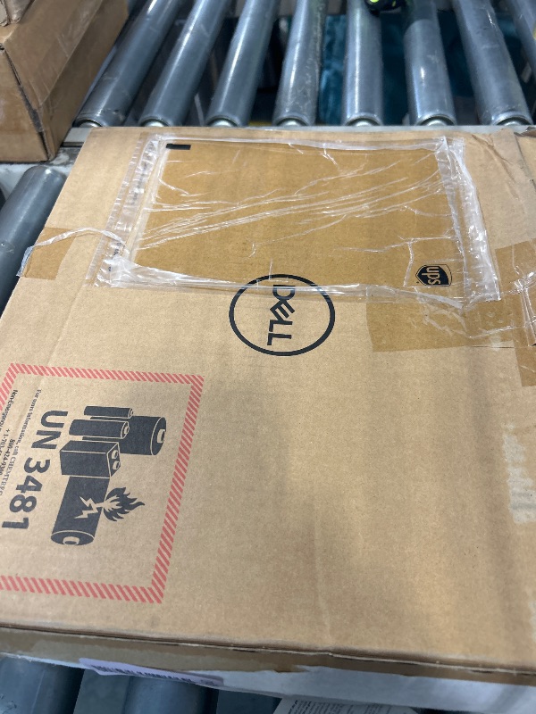 Photo 1 of **FAN NEEDS A REPLACEMENT** Dell Inspiron 13 5310, 13.3 inch QHD (Quad High Definition) Laptop - Thin and Light Intel Core i7-11370H, 16GB DDR4 RAM, 512GB SSD, NVIDIA GeForce MX450, Services - Windows 10 Home