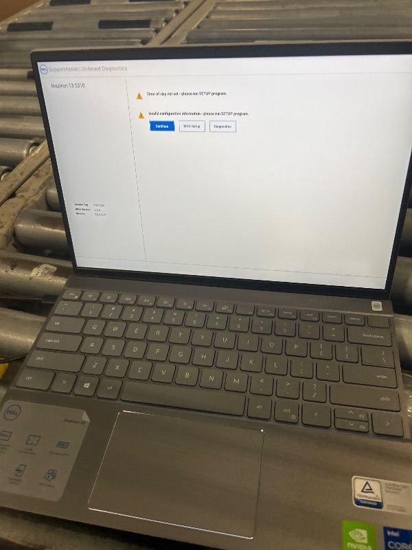 Photo 1 of **FAN NEEDS A REPLACEMENT** Dell Inspiron 13 5310, 13.3 inch QHD (Quad High Definition) Laptop - Thin and Light Intel Core i7-11370H, 16GB DDR4 RAM, 512GB SSD, NVIDIA GeForce MX450, Services - Windows 10 Home