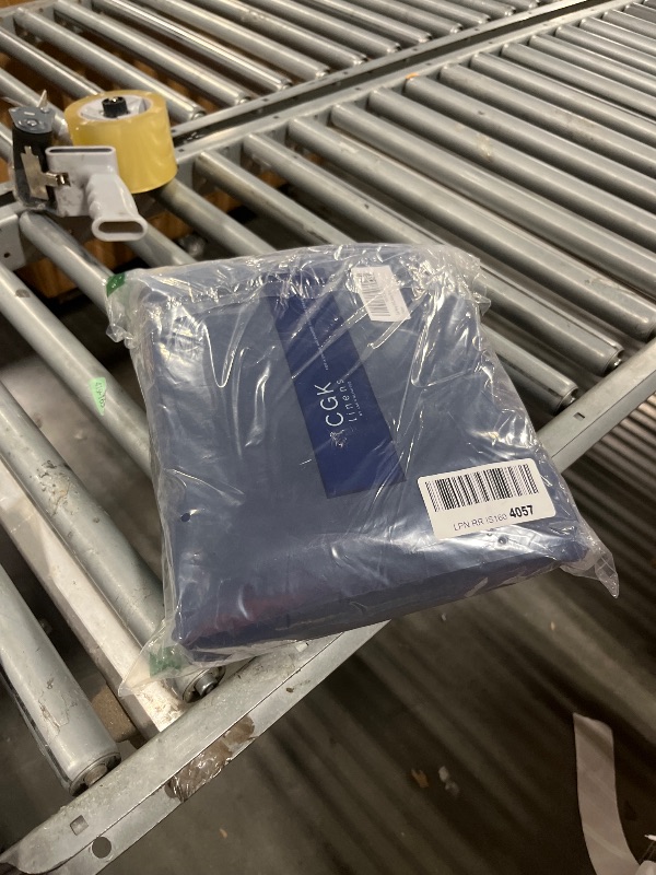 Photo 1 of Cal King Size 4 Piece Sheet Set - Comfy Breathable & Cooling Bed Sheets Set - Hotel Luxury Bedding for Women, Men, Kids, Teens, Boys & Girls - Deep Pockets, Soft, Wrinkle Free - Oeko-Tex - Navy Blue