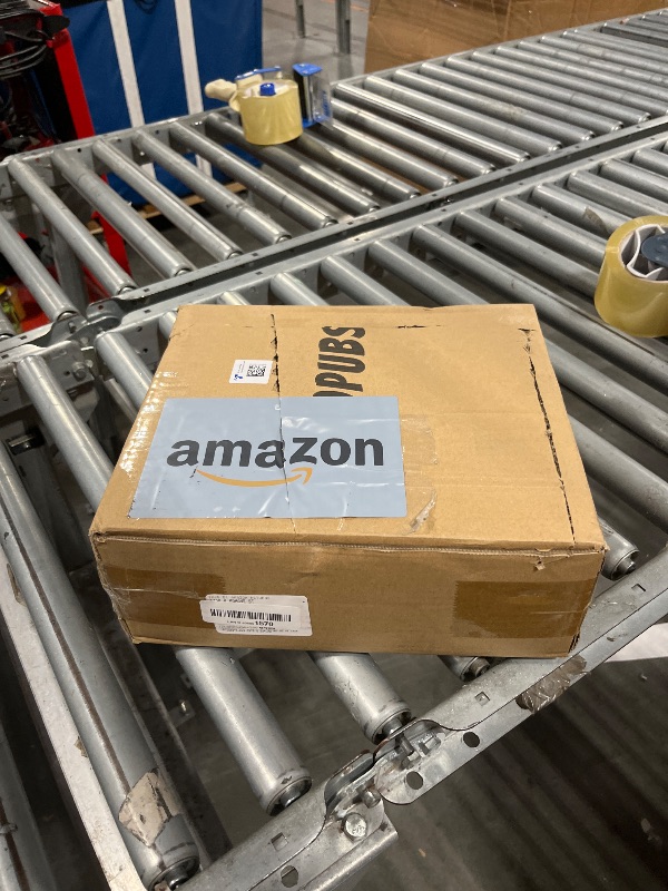 Photo 1 of Electric Vacuum Suction Cup Lifter 8"-600lbs Max Load-Digital Display Suction Cups-Monitor-Auto Start Pump-Detachable Battery. Glass, Granite, Tile, Metal, MDF, Windshield Suction Cup Handles.