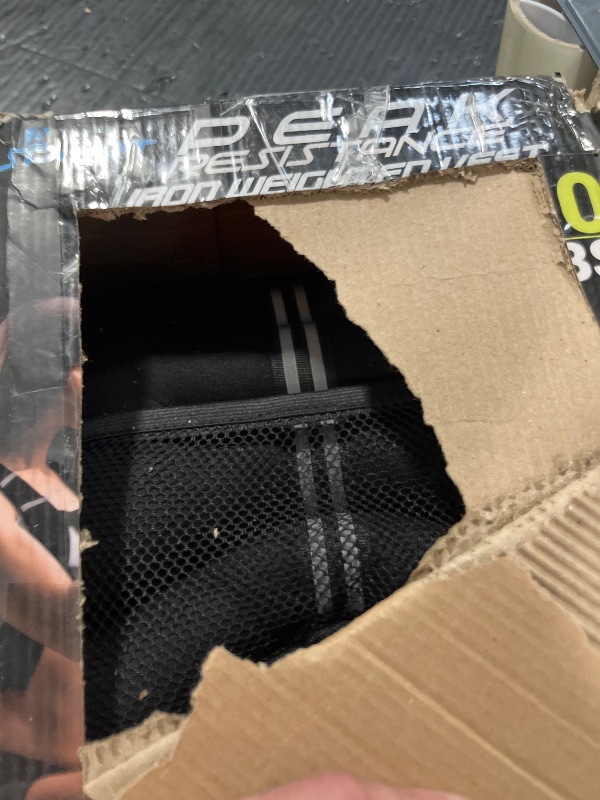 Photo 1 of "Aduro Sport Weighted Vest Workout Equipment, 4lbs/6lbs/12lbs/20lbs/25lbs Body Weight Vest for Men, Women, Kids (20 Pounds (9.07 KG))"