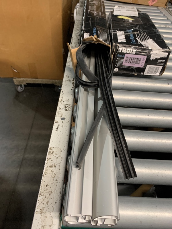 Photo 1 of (used)(please see all images) Thule evo raised rail wingbar evo 135 