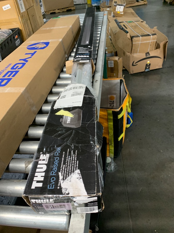 Photo 1 of (used)(please see all images) Thule evo raised rail wingbar evo 135 