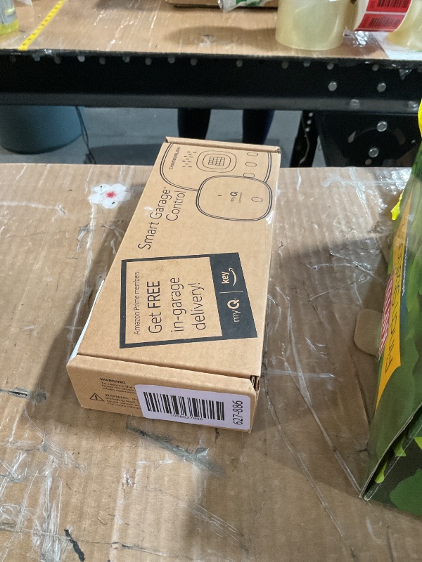Photo 1 of ***PARTS ONLY***CHAMBERLAIN Smart Garage Control - Wireless Garage Hub and Sensor with Wifi & Bluetooth - Smartphone Controlled, myQ-G0401-ES, White