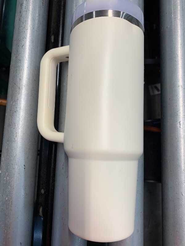 Photo 1 of (see all images) STANLEY Quencher H2.0 Tumbler with Handle and Straw 30 oz | Flowstate 3-Position Lid |