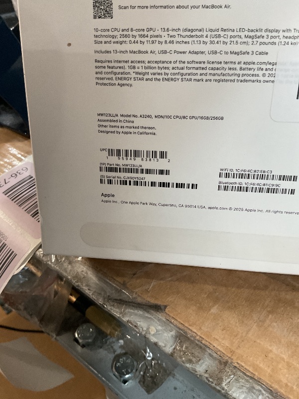 Photo 1 of *******************Locked to previous user--FINAL SALE**************
Apple 2025 MacBook Air 13-inch Laptop with M4 chip: Built for Apple Intelligence, 13.6-inch Liquid Retina Display, 16GB Unified Memory, 256GB SSD Storage, 12MP Center Stage Camera, Touch