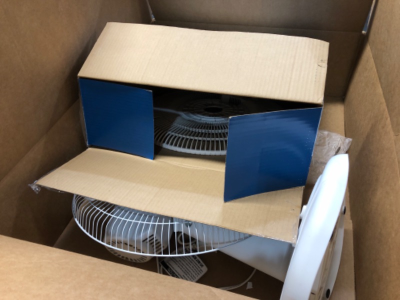 Photo 1 of ***HEAVILY USED AND DIRTY - INCOMPLETE - MISSING BLADE - SEE PICTURES***
EZ-CHILL 16” Oscillating Table Fan with Adjustable Tilt, Convenient Push Button Controls, Quiet, 3 Speed, Desk Fan, Airflow 15.75 ft/sec, Ideal for Home, Bedroom, Dorm & Office, MTFD