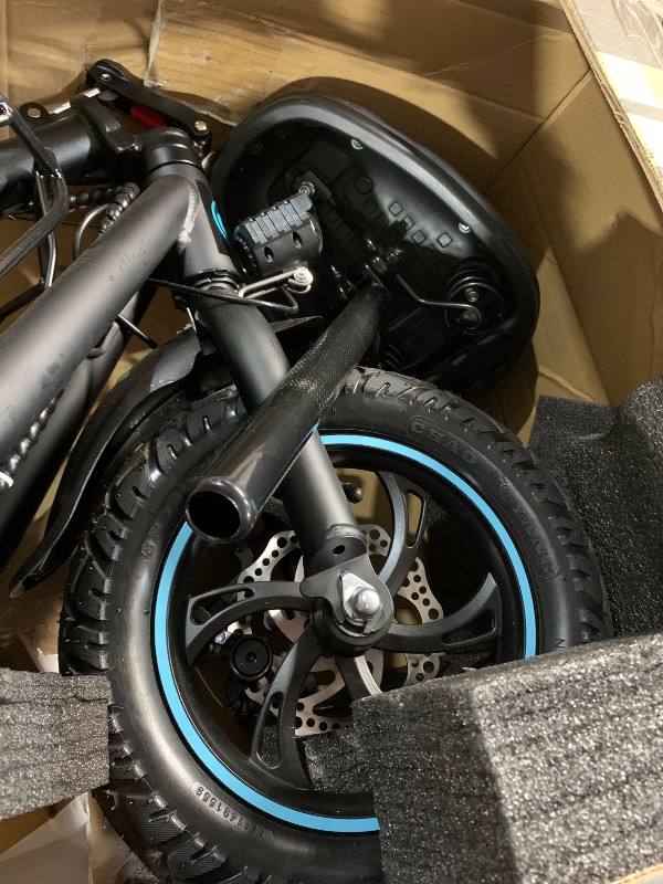 Photo 1 of (missing pieces) Gyroor C1 Plus Electric Scooter for Adults with Seat & Pet Basket - 30 Miles Range 650W Motor 48V 13.5Ah Battery 18.6MPH 14" 