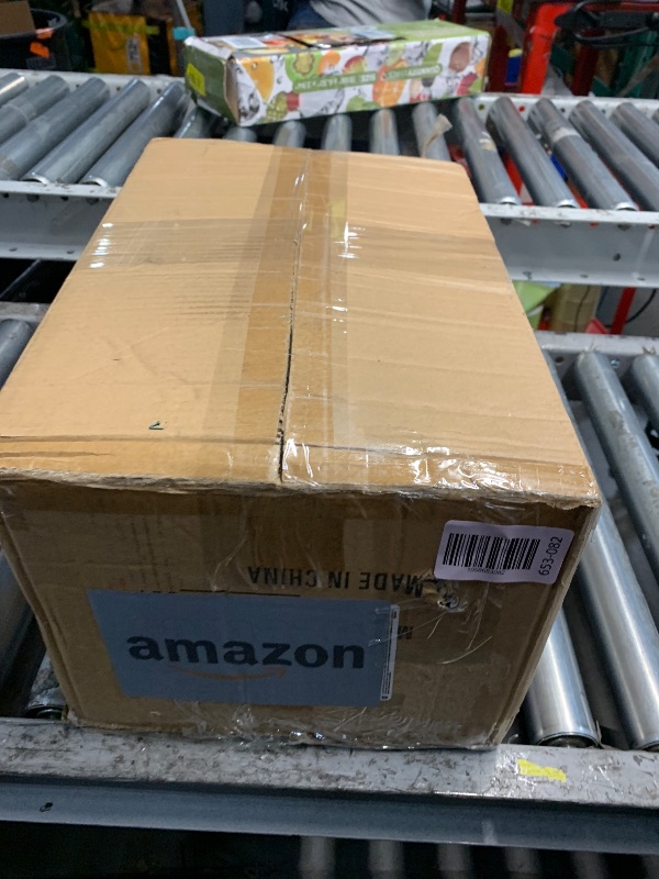 Photo 1 of (DAMAMGED) (Head does not attach) 1 Pack Beautiful Heron Outdoor Garden Statue Ornament Realistic Metal Heron Lawn Yard Patio Decorations Art Sculpture Outside Decor Gift for Women Grandma Birthday,48" Tall Brone Heron