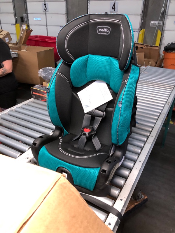 Photo 1 of ***INCOMPLETE - MISSING ARMREST***
Evenflo Chase Harnessed Booster, Jubilee , 18x18.5x29.5 Inch (Pack of 1)