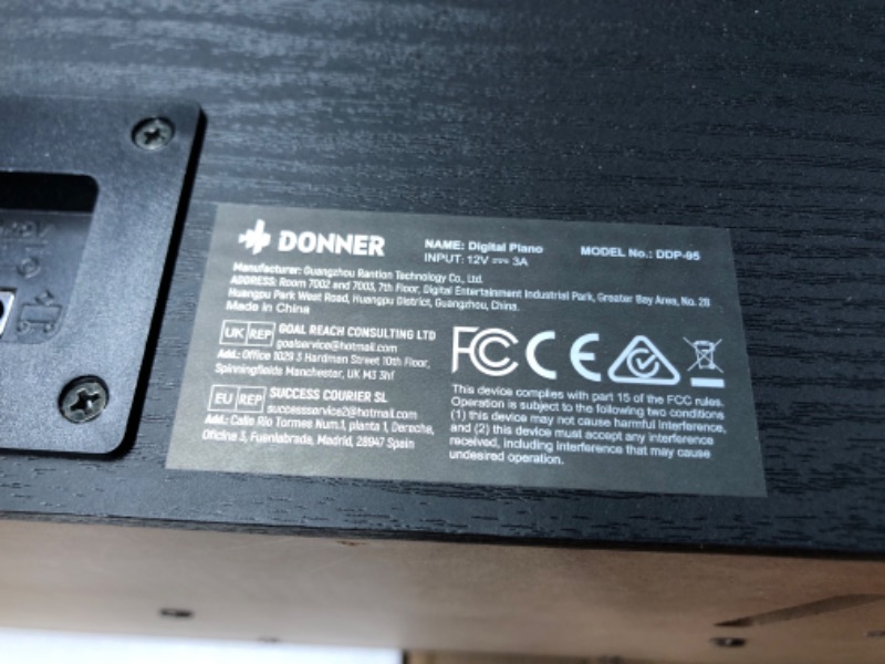 Photo 1 of ***DAMAGED - UNABLE TO TEST - SEE PICTURES***
Donner DDP-95 Digital Piano with 88 Key Weighted Keyboard, Beginner Full Size Electric Piano Keyboard Boast Wireless Connection, 4.3" LCD, Record, 610 Tones, 600 Rhythms, 3 Piano Teaching Modes, Black