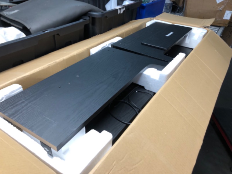 Photo 1 of ***DAMAGED - UNABLE TO TEST - SEE PICTURES***
Donner DDP-95 Digital Piano with 88 Key Weighted Keyboard, Beginner Full Size Electric Piano Keyboard Boast Wireless Connection, 4.3" LCD, Record, 610 Tones, 600 Rhythms, 3 Piano Teaching Modes, Black