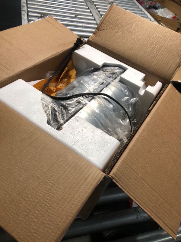 Photo 1 of Hamilton Beach Easy Reach 4-Slice Countertop Toaster Oven With Roll-Top Door, 1200 Watts, Fits 9” Pizza, 3 Cooking Functions for Bake, Broil and Toast, Silver (31344DA)