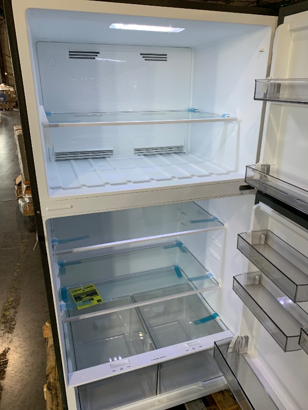 Photo 1 of **************FOR PARTS ONLY---SEE NOTES BEFORE BID*********************
BLACK+DECKER 24 Cu. Ft. Top Mount Refrigerator with Freezer, 2 Door Refrigerator with Top Freezer and Adjustable Temperature Control, Full Size Kitchen, ENERGY STAR, BR2400JS, Stainl