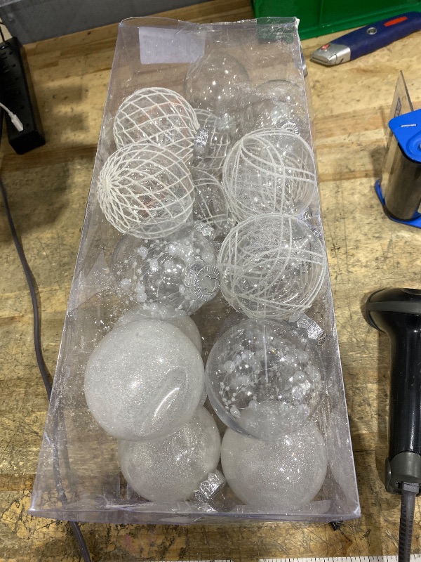 Photo 1 of ****ONE BROKEN INSIDE , GLASS BE CAREFUL*****
Christmas Ball Ornaments Set, 20ct Large Clear Shatterproof 80mm/3.15" White Christmas Ornaments for Christmas Tree Hanging Decorative Bauble for Halloween Thanks Giving Xmas Wedding Party
