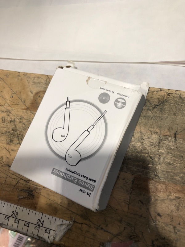 Photo 1 of ?Plug & Play? Headphones for iPhone,?No Bluetooth? Wired Earbuds Earphones with Built-in Microphone Support Volume Control, Compatible with iPhone 14/13/12/11 Pro Max/Xs Max/XR/X/7/8 Plus