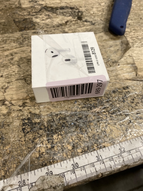 Photo 1 of **MISSING ONE HEADPHINE**Apple AirPods 4 Wireless Earbuds, Bluetooth Headphones, with Active Noise Cancellation, Adaptive Audio, Transparency Mode, Personalized Spatial Audio, USB-C Charging Case, Wireless Charging, H2 Chip