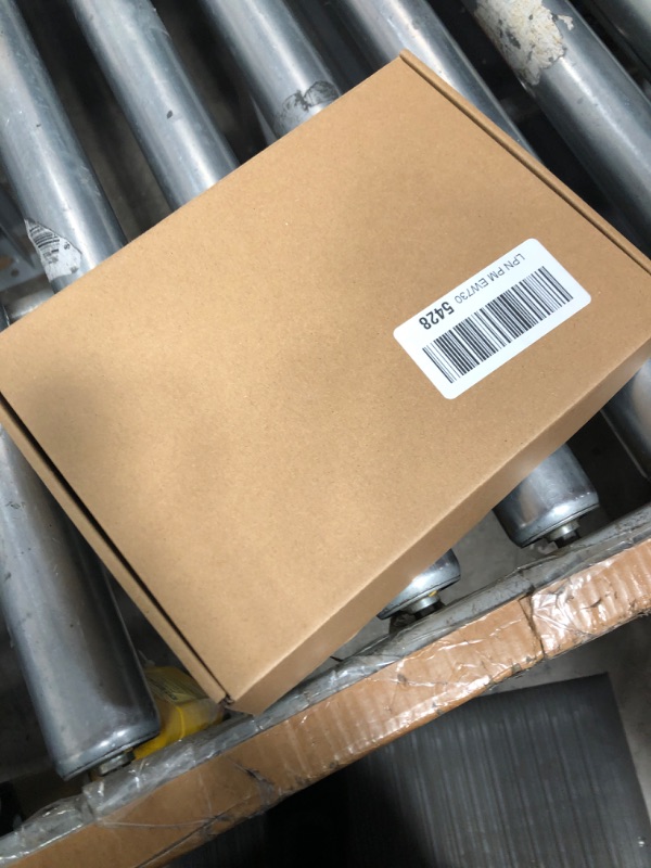 Photo 1 of ****************Missing charging pins for headset**************
RGB Charging Dock for Oculus Quest 3S/3?Foldable Charging Station for Meta 3S VR Headset & Controllers, with 2 Rechargeable 2100mAh Batteries, Supports LED Indicator