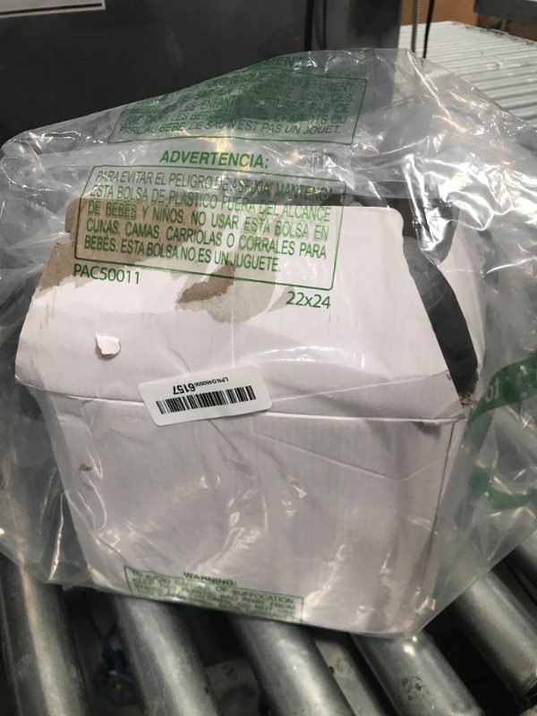 Photo 1 of 100 Pack Syringes with Tip Cap, 20ml Plastic Syringe for Halloween, Christmas, Thanksgiving