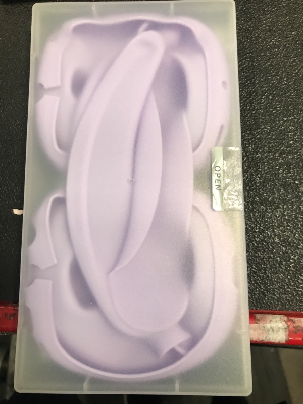 Photo 1 of [4 in 1] Flower Engraved Silicone Case Cover for AirPods Max USB-C (2024), Anti-Scratch Sweat-Proof Ear Pad Case Cover/Ear Cups Cover/Headband Cover Accessories for AirPods Max Headphones (Purple)