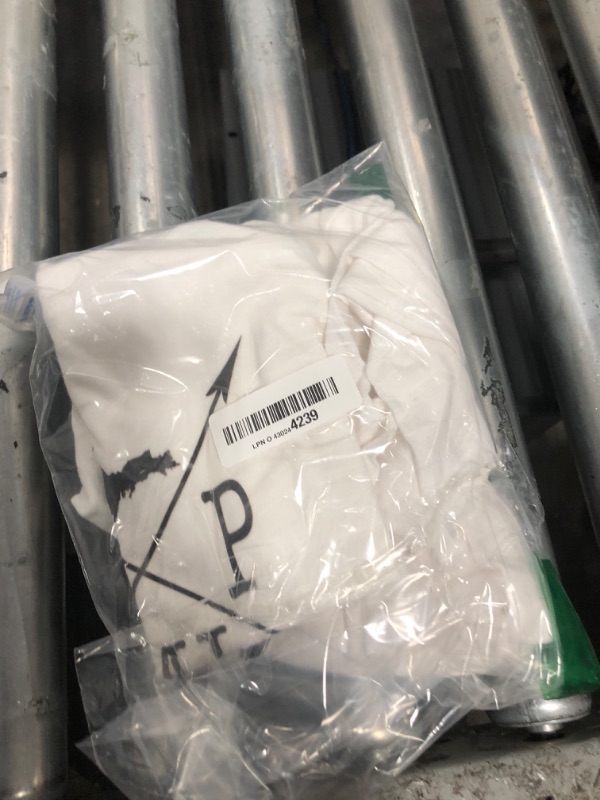 Photo 1 of **WHITE** UP MI Upper Peninsula Michigan Graphic Yoopers 906 TShirt T-Shirt L