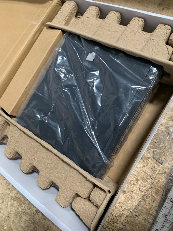 Photo 1 of ***FOR PARTS ONLY/ NON-FUNCTIONAL** NETGEAR 24-Port Gigabit Ethernet Unmanaged Essentials Switch (GS324) - Desktop, Wall, or Rackmount, Silent Operation