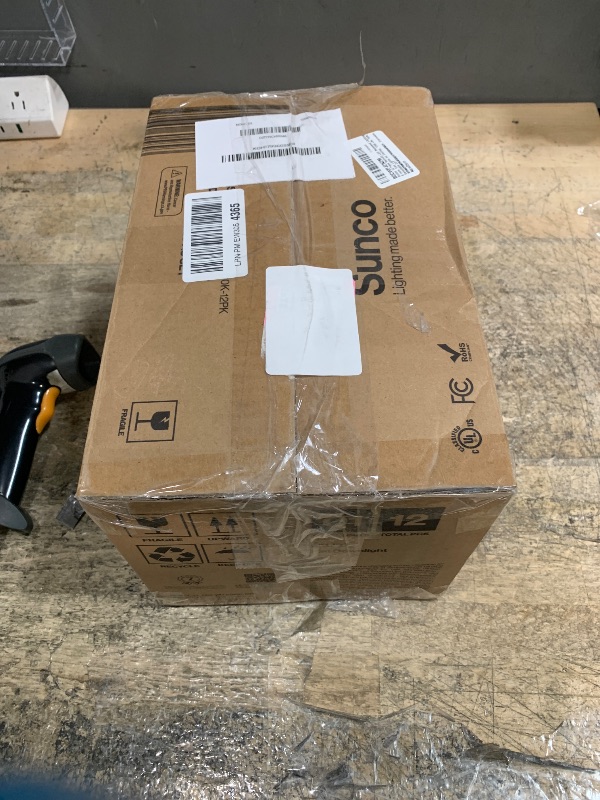 Photo 1 of ***PARTIAL SET ONLY 5*** Sunco 12 Pack Retrofit LED Recessed Lighting 6 Inch, Can Lights for Ceiling, 1200 LM, 15W, Selectable CCT 2700K/3000K/4000K/5000K/6000K, Dimmable, Ultra Thin Flat Light Fixture UL.