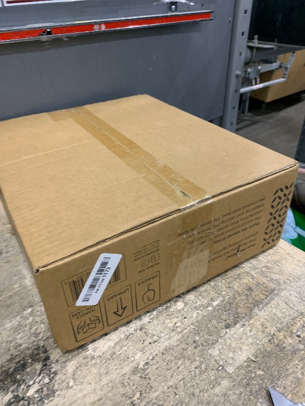 Photo 1 of [6 Pack] 32 oz. Regular-Mouth Glass Mason Jars - with Metal Airtight Lids and Bands 1 quart Large for Canning, Preserving, & Meal Prep