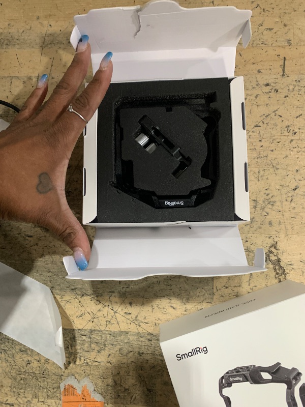 Photo 4 of SMALLRIG R5 R5 C R6 Half Cage, Camera Half Cage with Cable Clamp for Canon R5 R5 C R6-3656